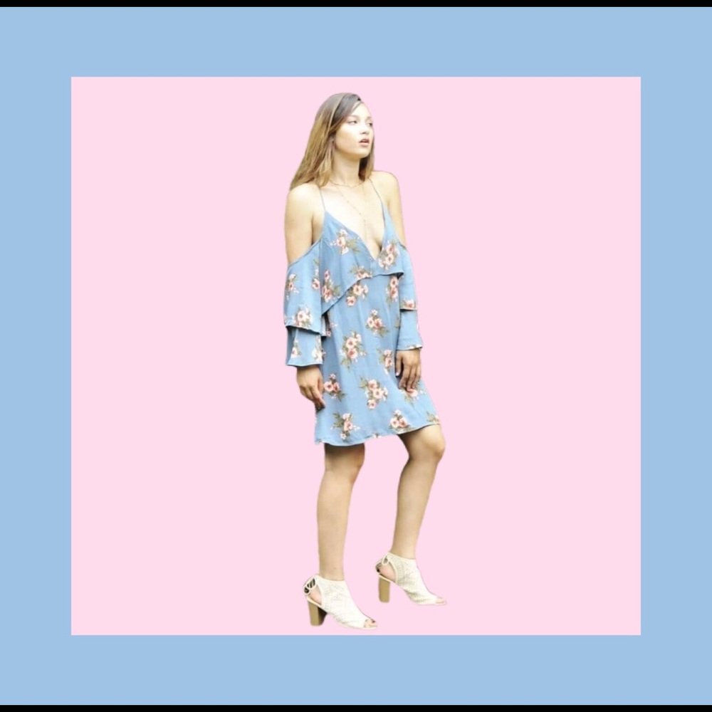 ✨New✨ Open Backed Draped Dress - Picture 5 of 5